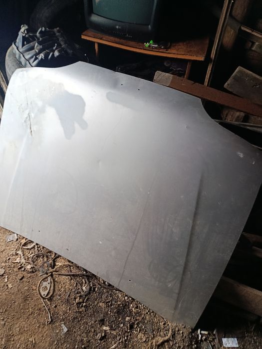 Капот ваз  в нормальном состоянии