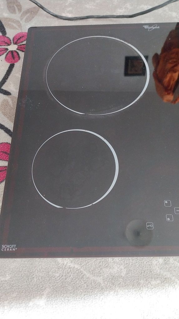 Керамичен плот за вграждане 4 зони Whirlpool