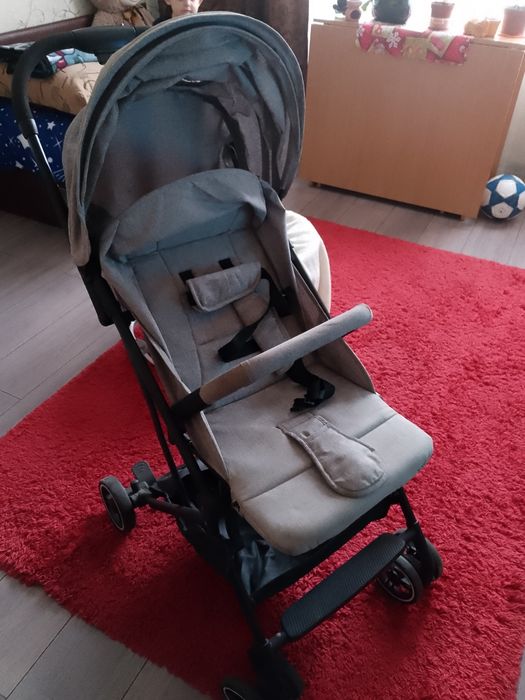 Vând cărucior sport