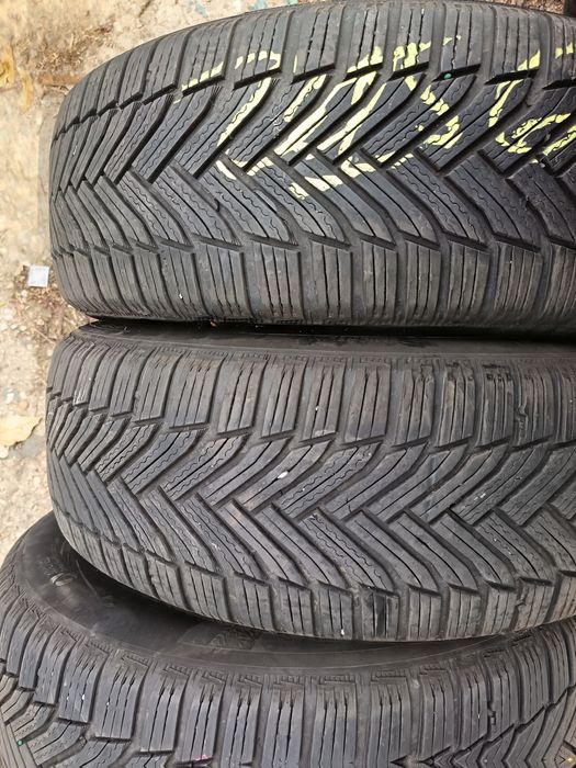 Anvelope MS iarna 215 60 16 Michelin 6.8-7mm