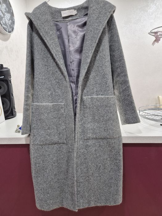 Пальто осеннее серое