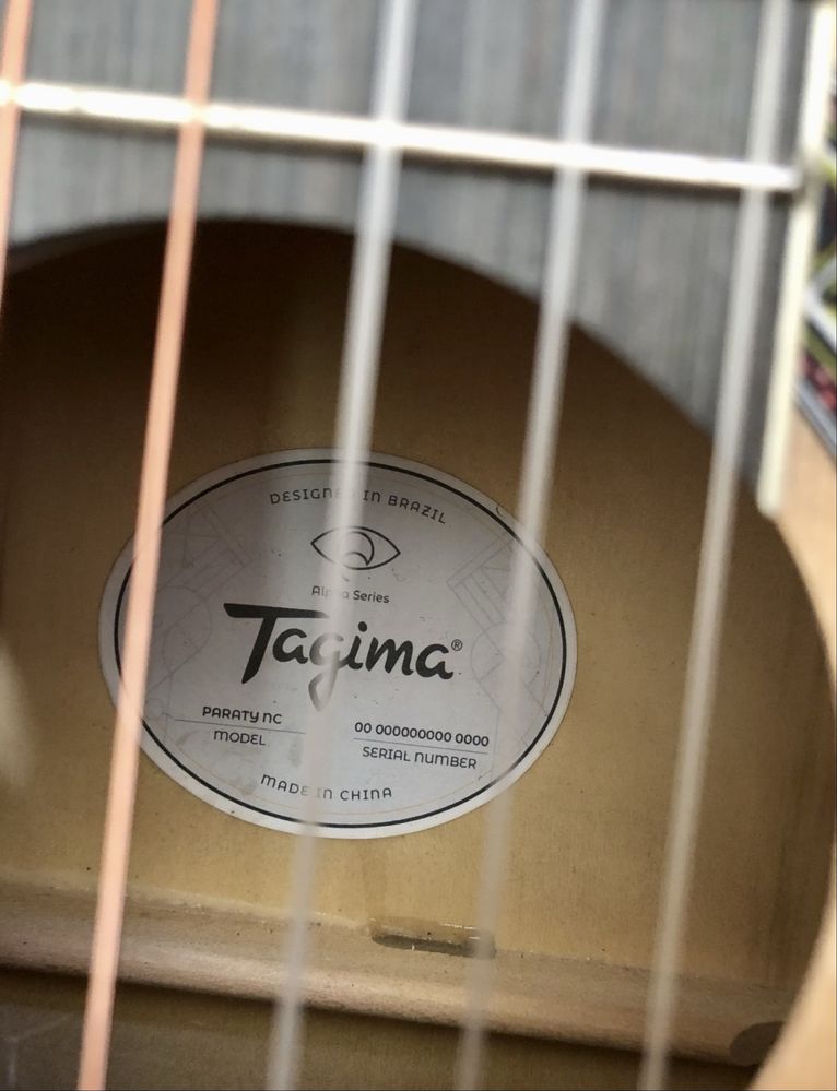 Yangi, klassik gitara