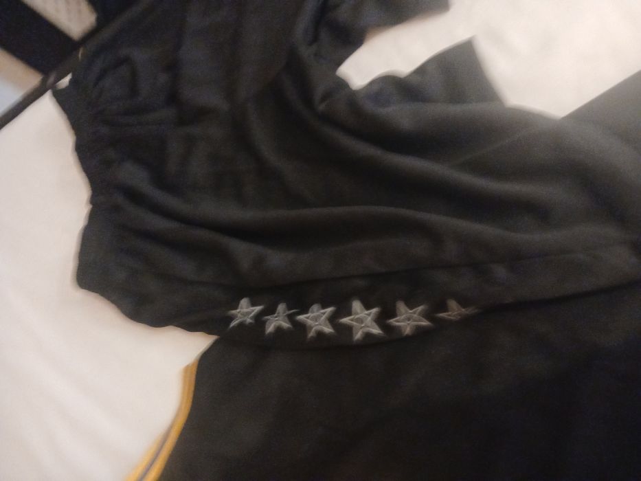 Tricou si pantaloni baschet