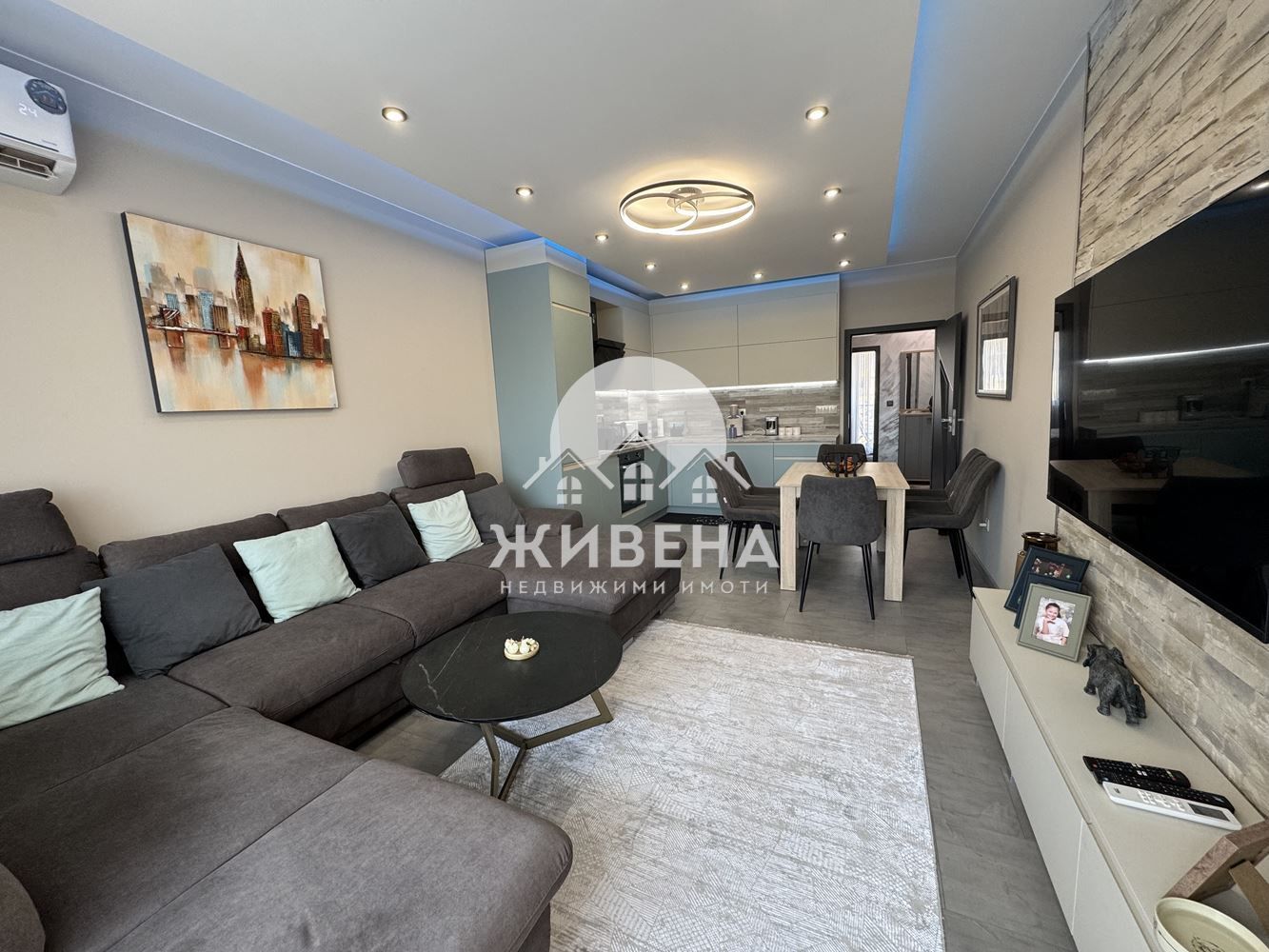 Само от Живена! Продава обзаведен 3-стаен апартамент, к.к. Св.Св. Кон
