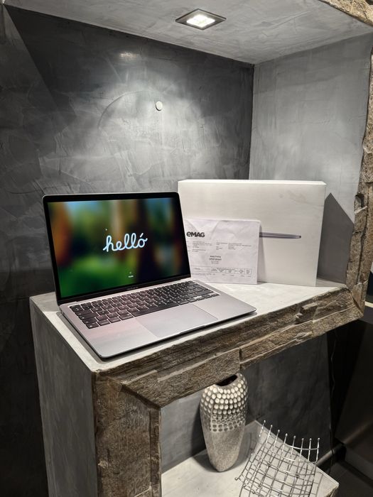 Перфектен Macbook Air M1 13.3 inch  256 GB