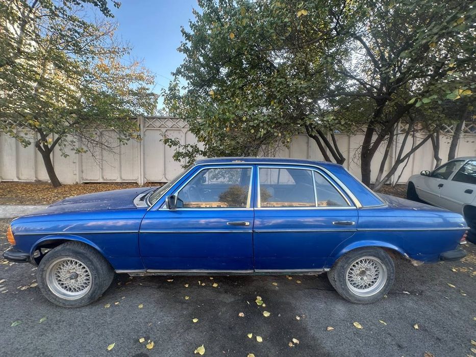 Продаётся Mercedes 123