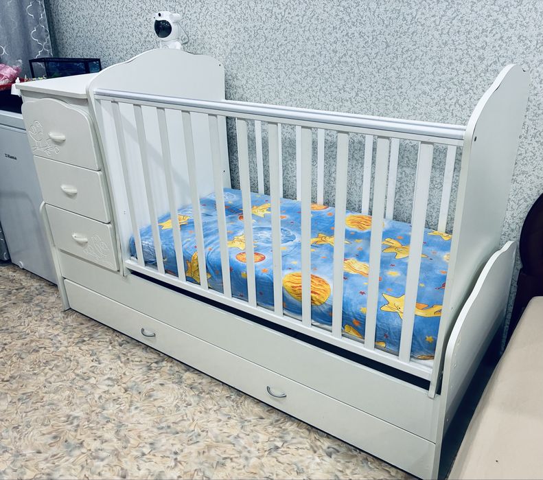 Продается кроватка