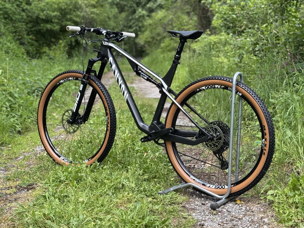 Планински карбонов велосипед CANYON LUX CF6 ( L размер)
