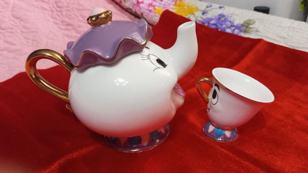 Продаю детский чайный сервиз