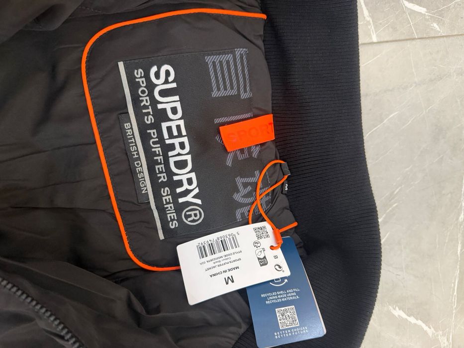 Geaca SuperDry Originala M / L ( geaca iarna , nike , firma , adidas )
