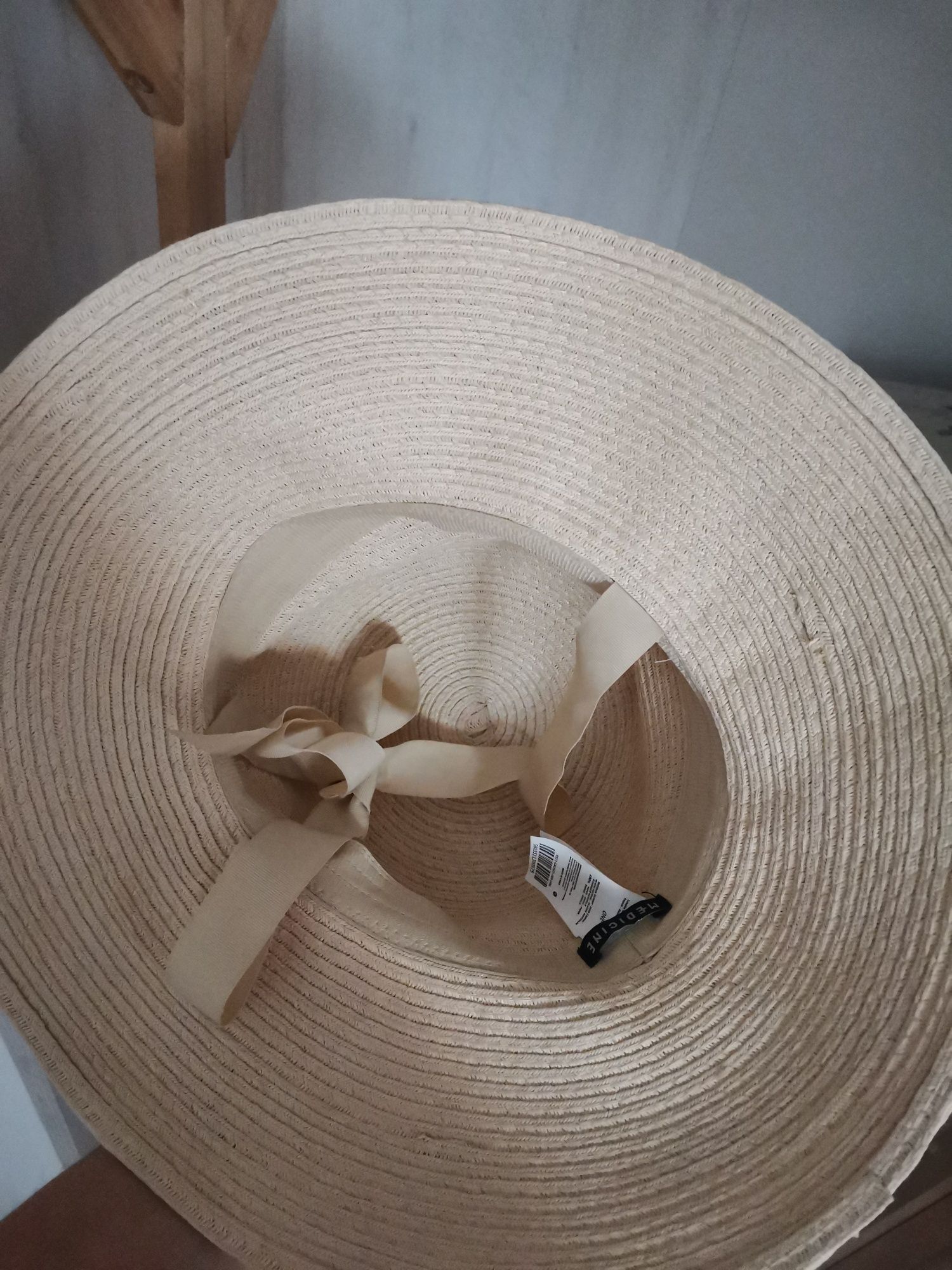 Диадеми, летни плетени шапки, чанта H&M