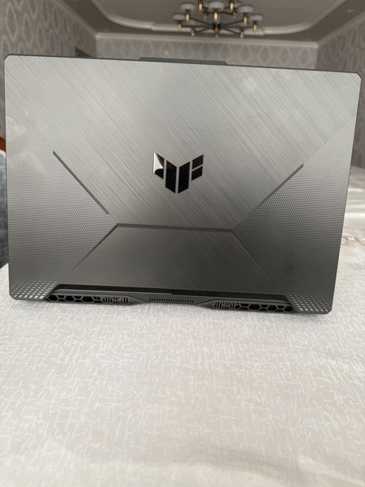 Noutbuk Sotlvoti srochna Asus igravoy