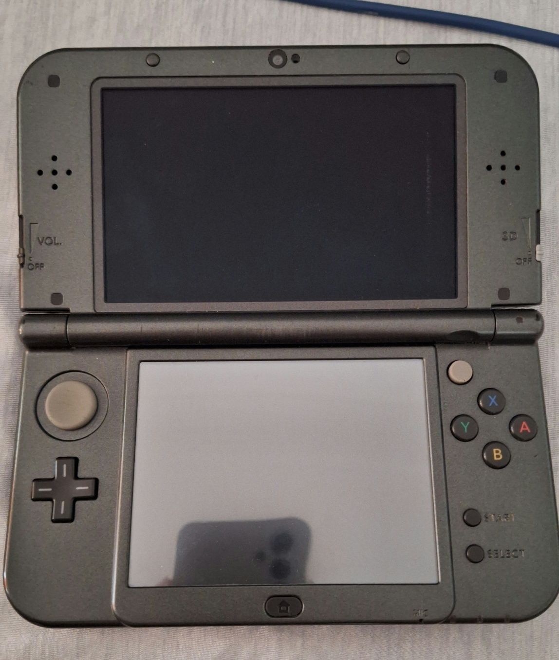 New Nintendo 3DS XL, 440 jocuri Modat, 10 in 1