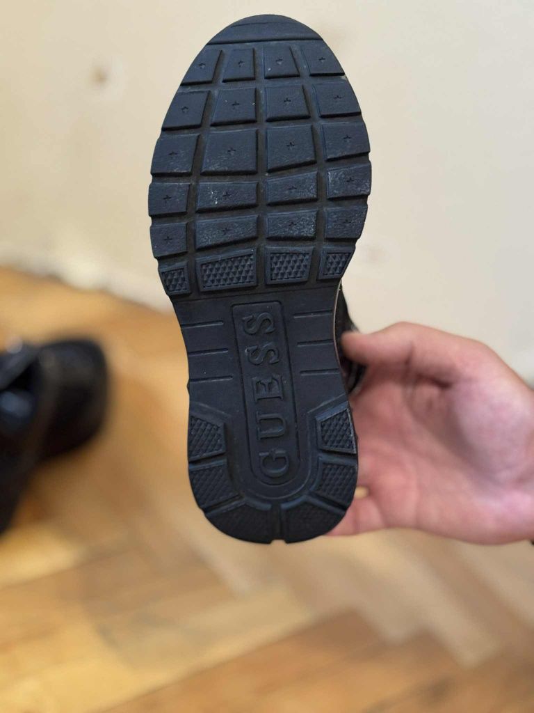 Дамски сникърси Guess уникални