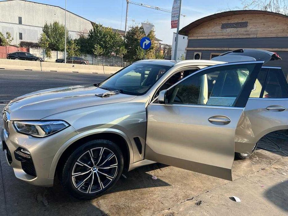 BMW X5 xDrive30d 265CP | 2020 | M Sport | Laserlight & Head-Up Display
