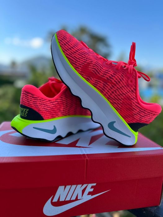 Nike Motiva  / Noi