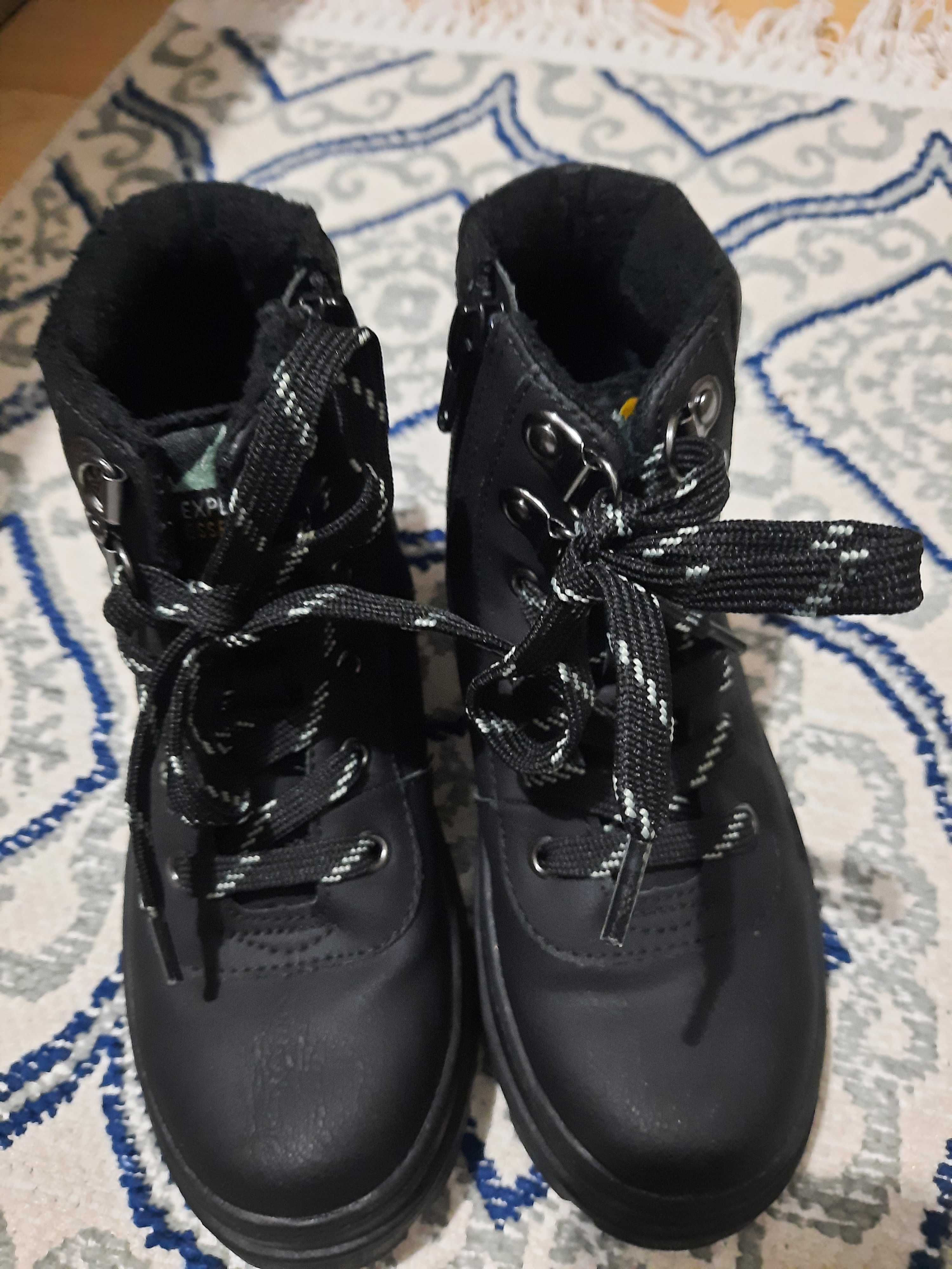 Продавам детски боти-H&M-29 номер