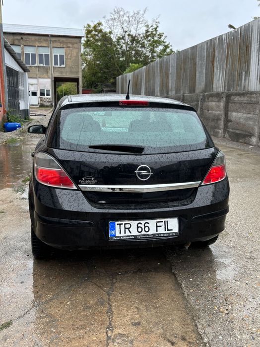 vând opel astra h