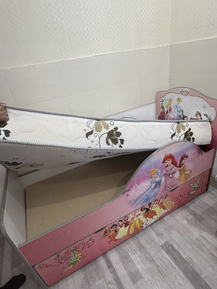 Продам детскую кровать