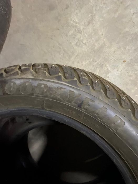 Продам автошину б/у