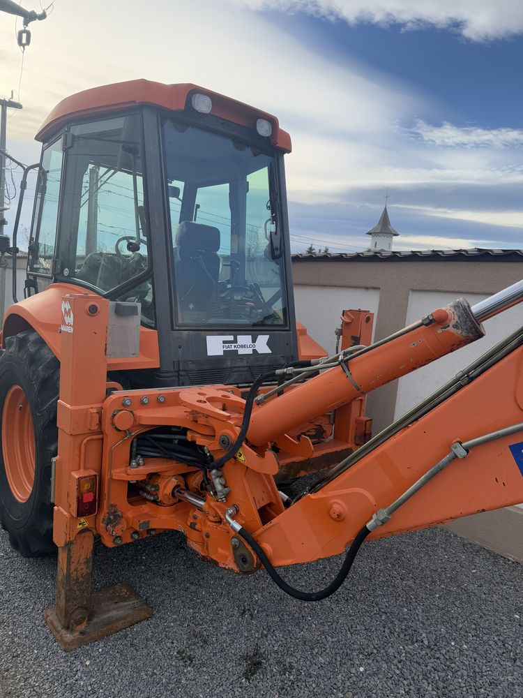 Buldoexcavator Fiat Kobelco