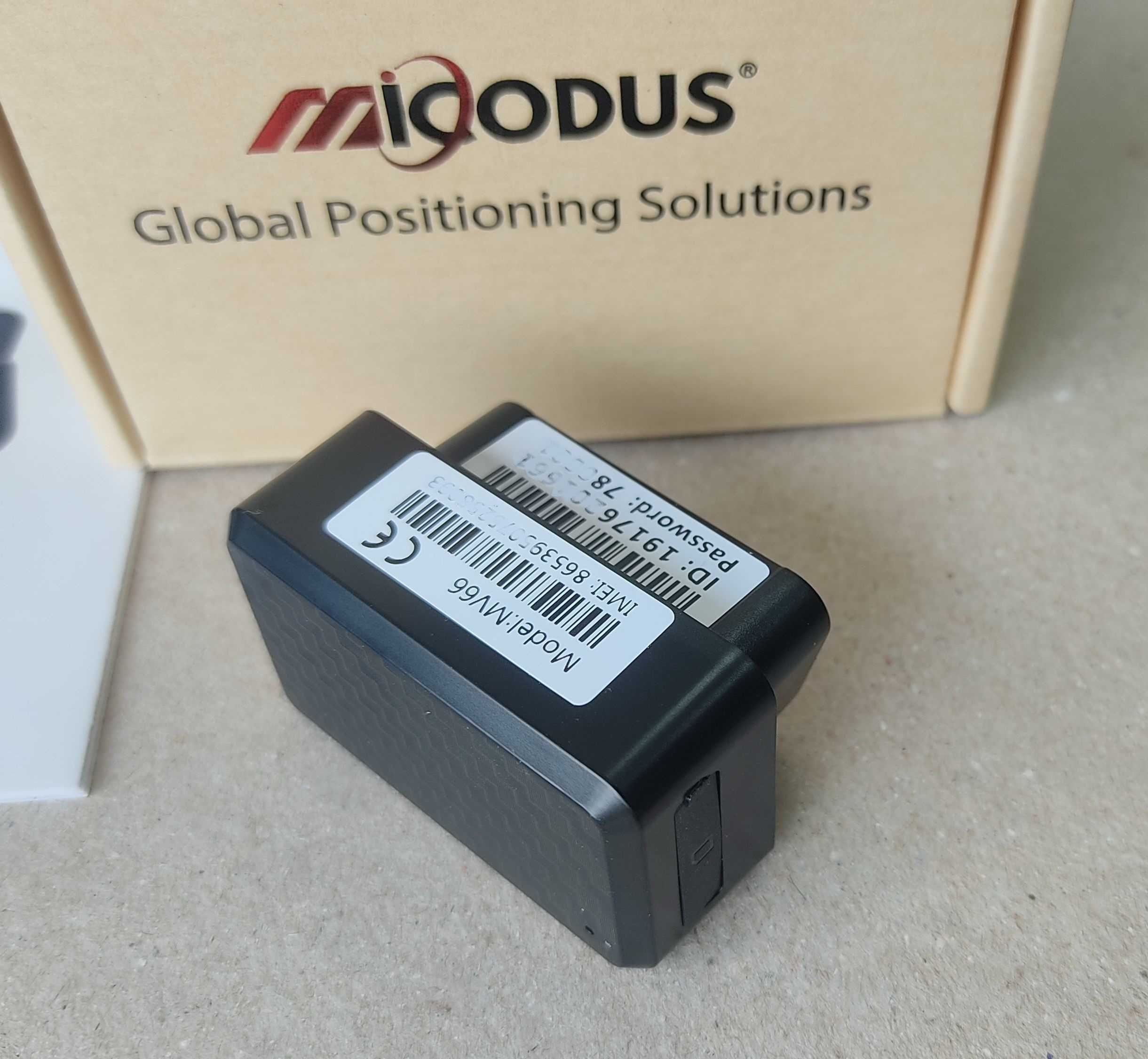 GPS тракер без кабели-OBD, подслушване, прев.скорост, геозони, история