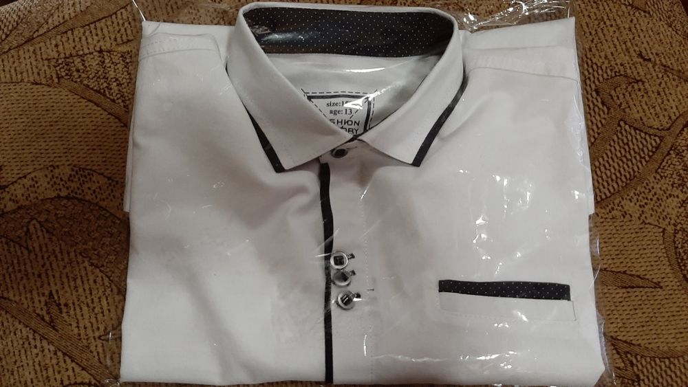 Продам рубашки в школу