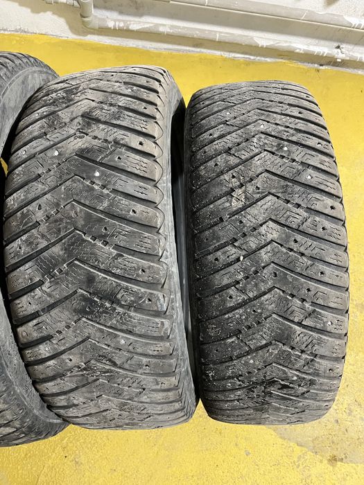 Шины зимни…………….