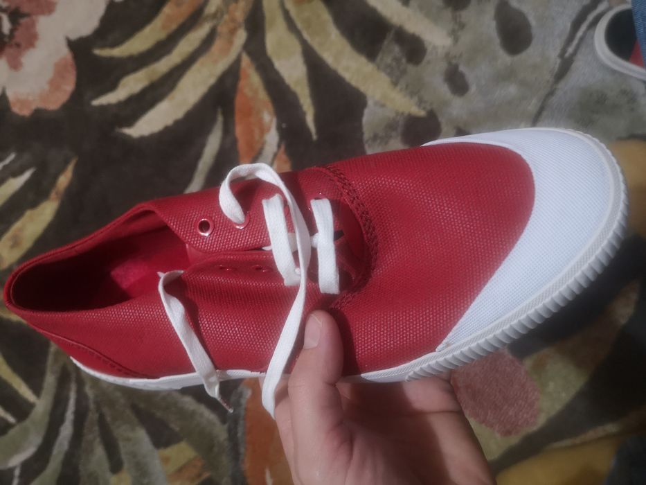 Teniși /adidasi Hugo boss