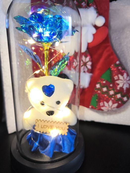 Роза в колбе светится ! Подарок  .