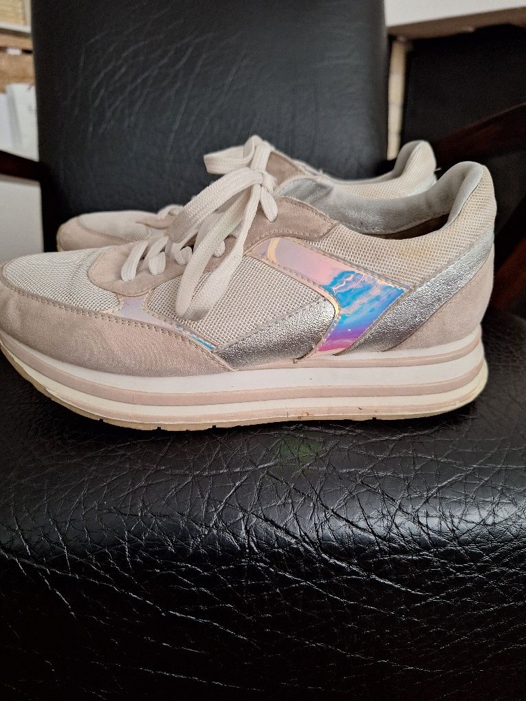 маратонки ,бели, Calvin klein ,Tamaris,  ПОДАРЪК шапка,