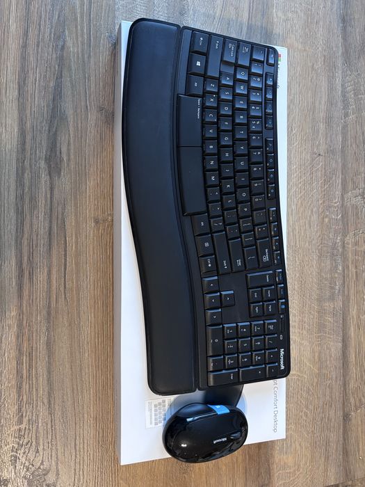 Безжична мишка и клавиетура Microsoft Sculpt Comfort