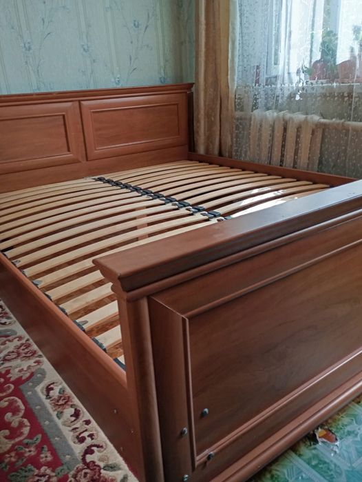 Продам кровать 200/180