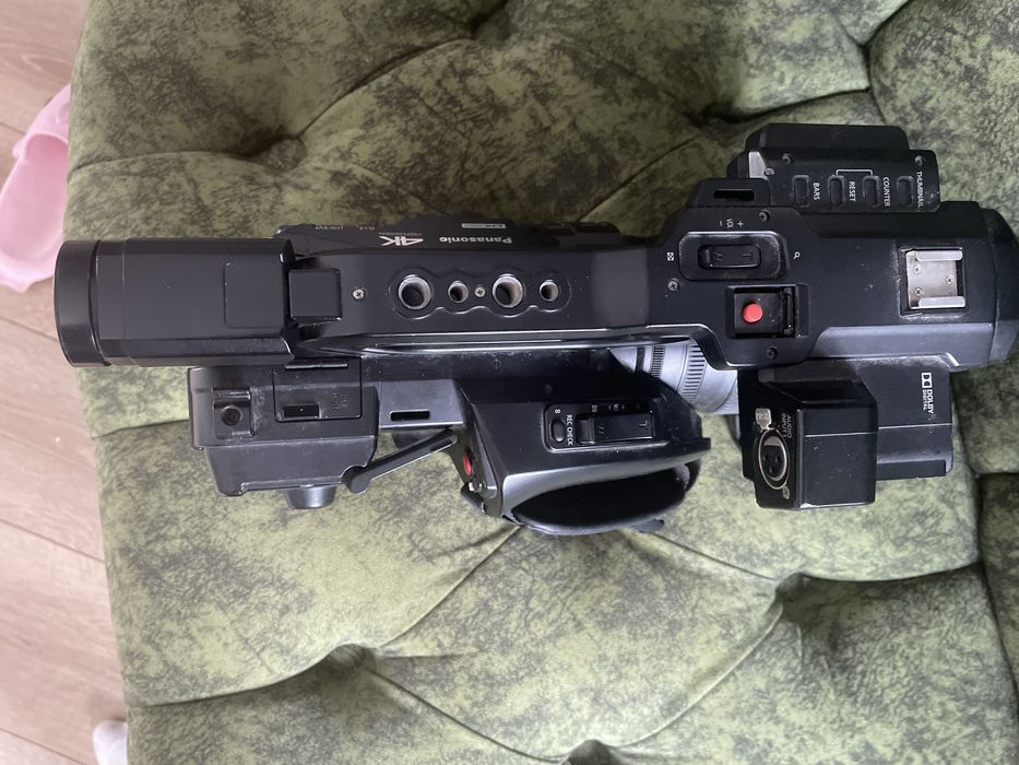 Cameră video profesională Panasonic AG-UX90 4K