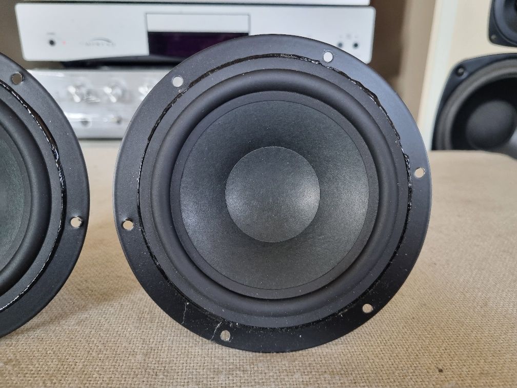 Set Difuzoare Mid/Bass Heco Victa Prime. 6 ohms, 40 watts, 13,9 cm.