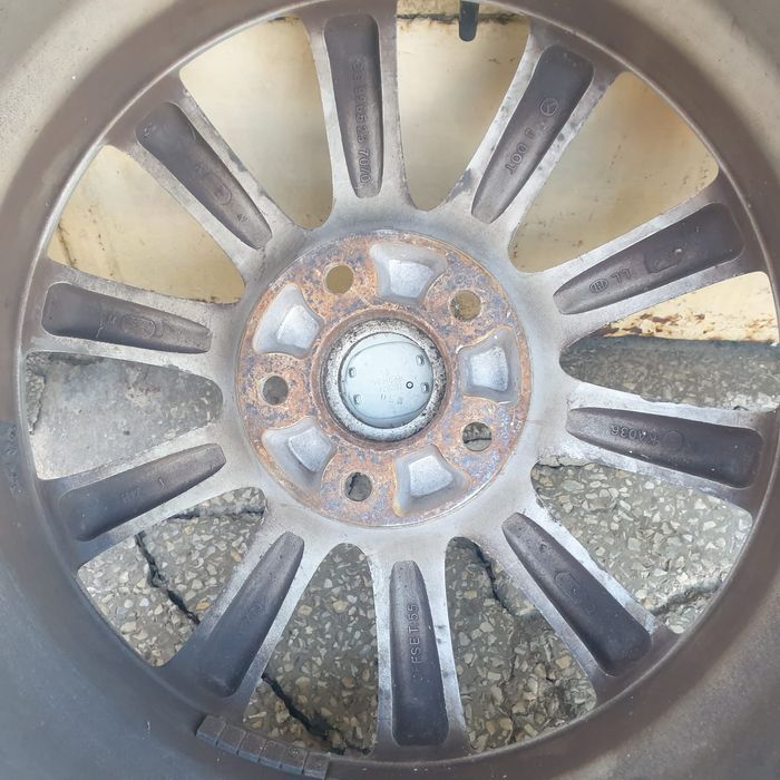 Vand set 4  jante Aliaj Originale Mazda etc 17 zoli Detalii in anunt !