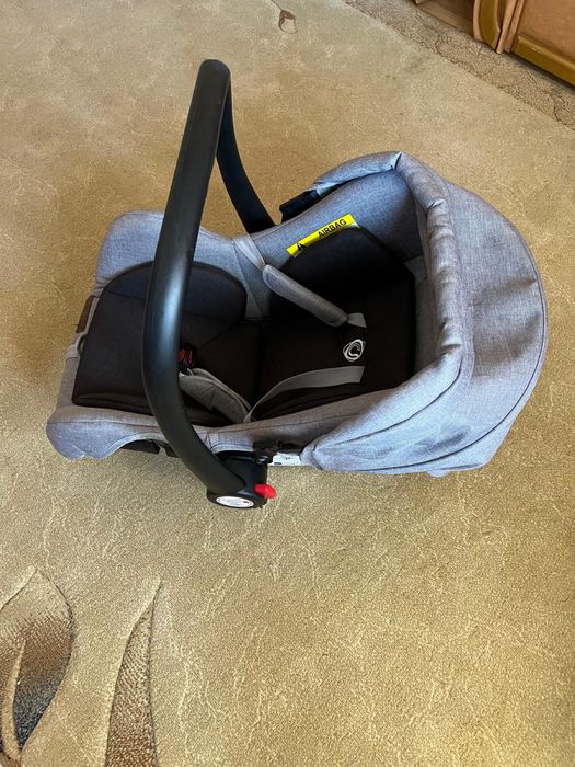 Cărucior 3 in 1 + accesorii Stare excelentă
