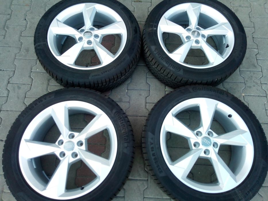 Jante originale Audi Q3(F3) 19"cu anvelope de iarnă Continental