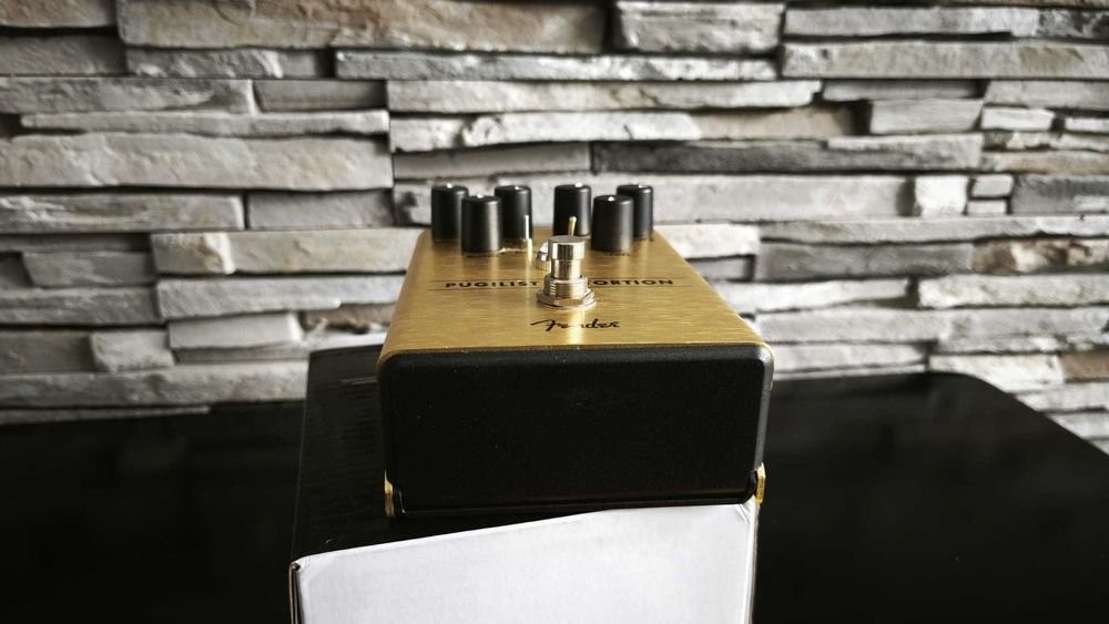 Pedala chitara electrica efect Fender Pugilist Distortion - Garanție
