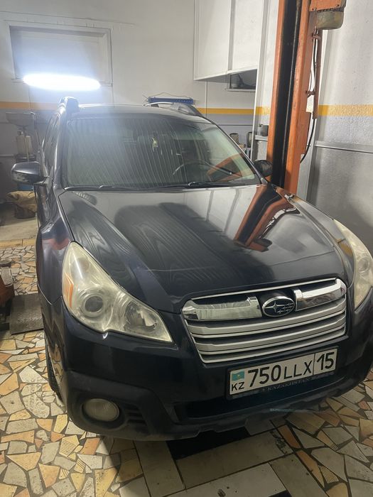 Субару оутбек 2013 года ,  обмен на прадика или хайлен