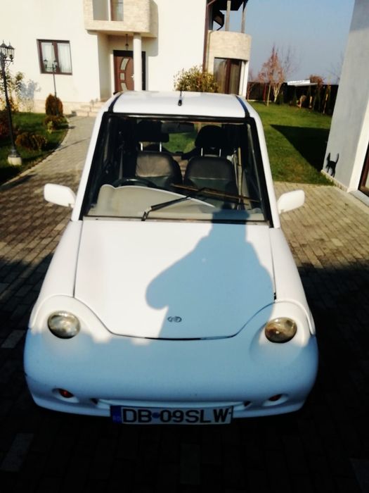 Vând autoturism electric