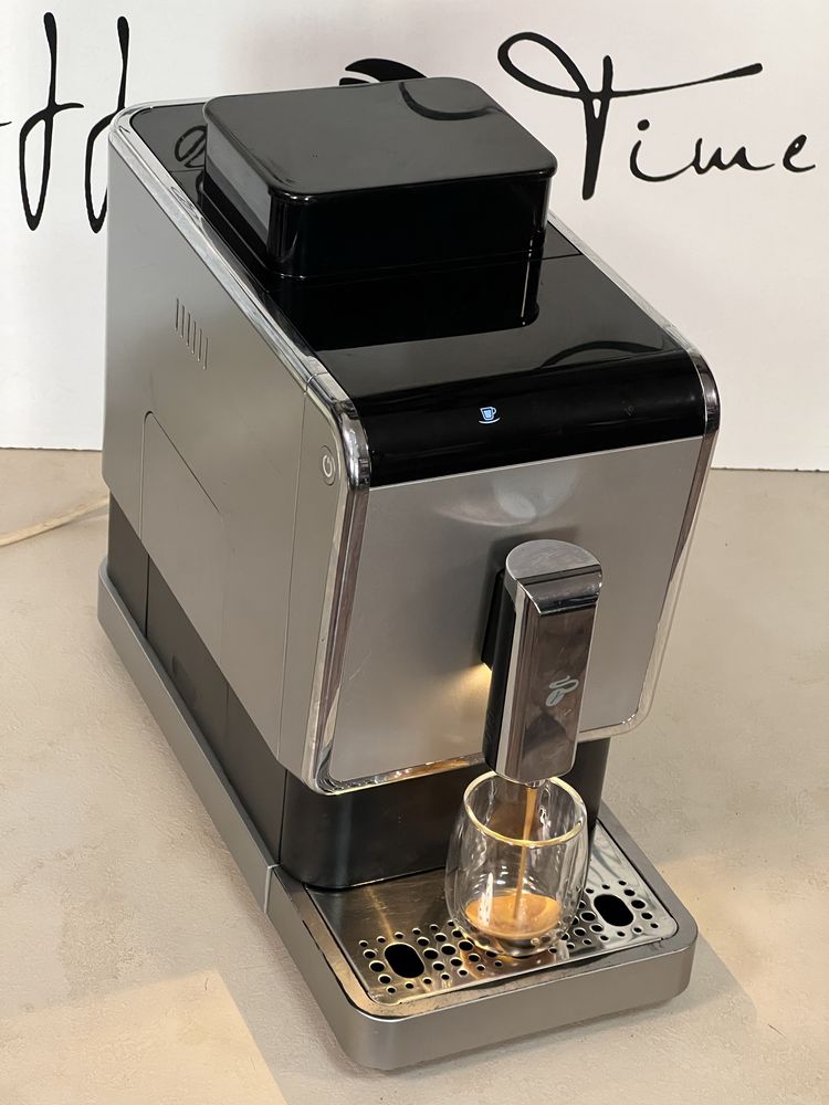Кафемашина кафе автомат Tchibo с гаранция