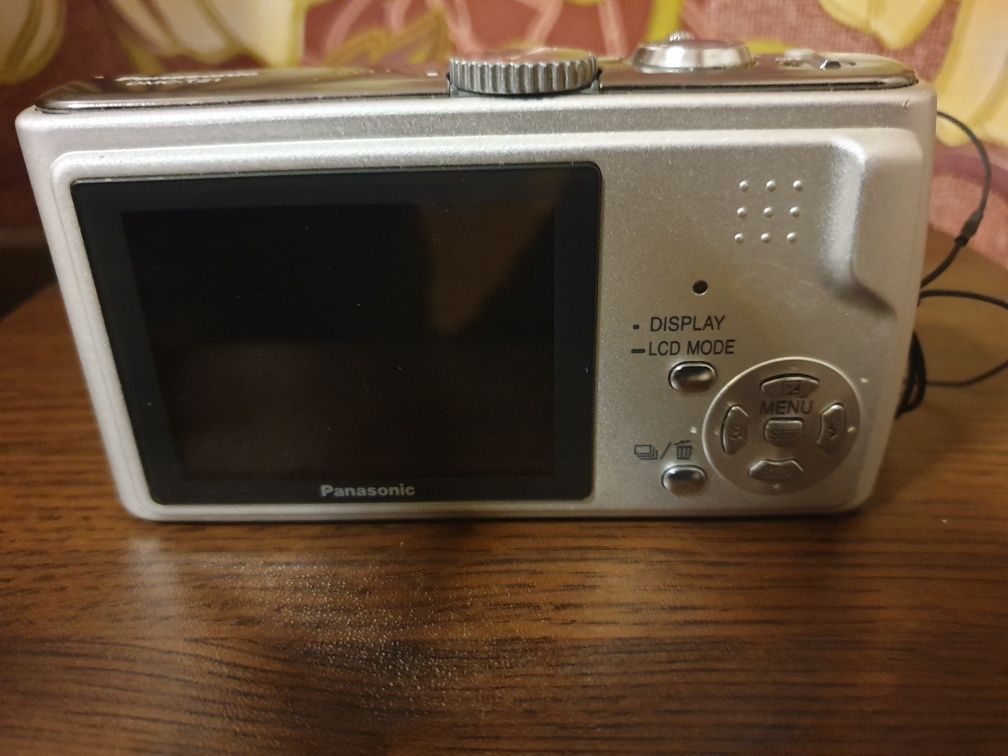 Цифров фотоапарат Panasonic Lumix