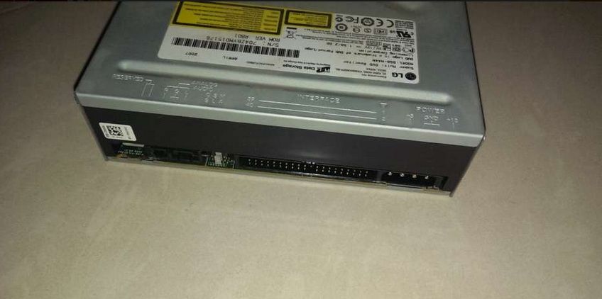 Unitate Inscriptionare LG DVD-RW 8x si CD-RW 24-8-24X interfata IDE