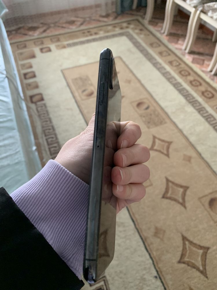 Iphnoe xs max.