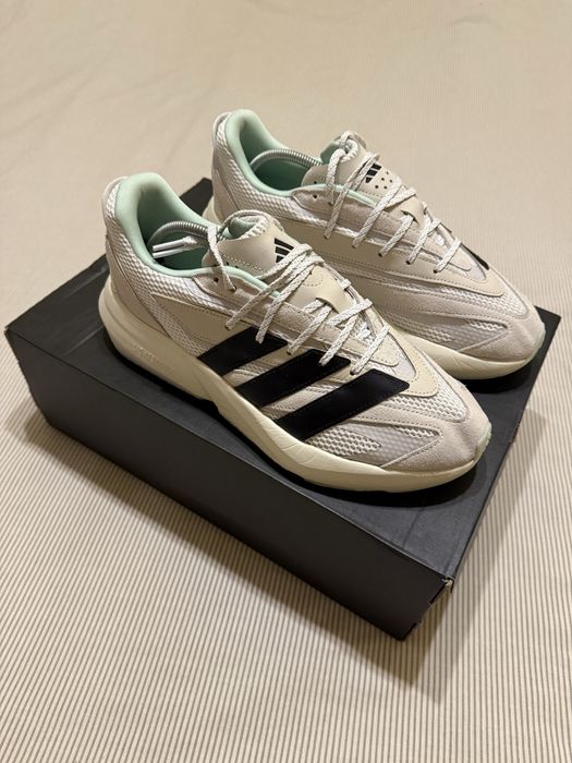Adidas Lightblaze Marimea 44