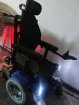 Vând carucior electric Quickie Jive m aproape nou, cu multiple funcții
