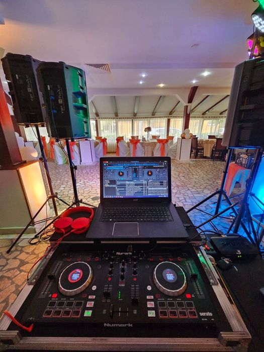 Oferta ! consola si case in stare foarte buna