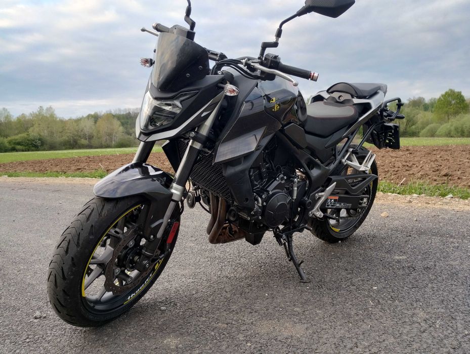 Honda Hornet CB 750 2023 Aerografiata cu 8600 km