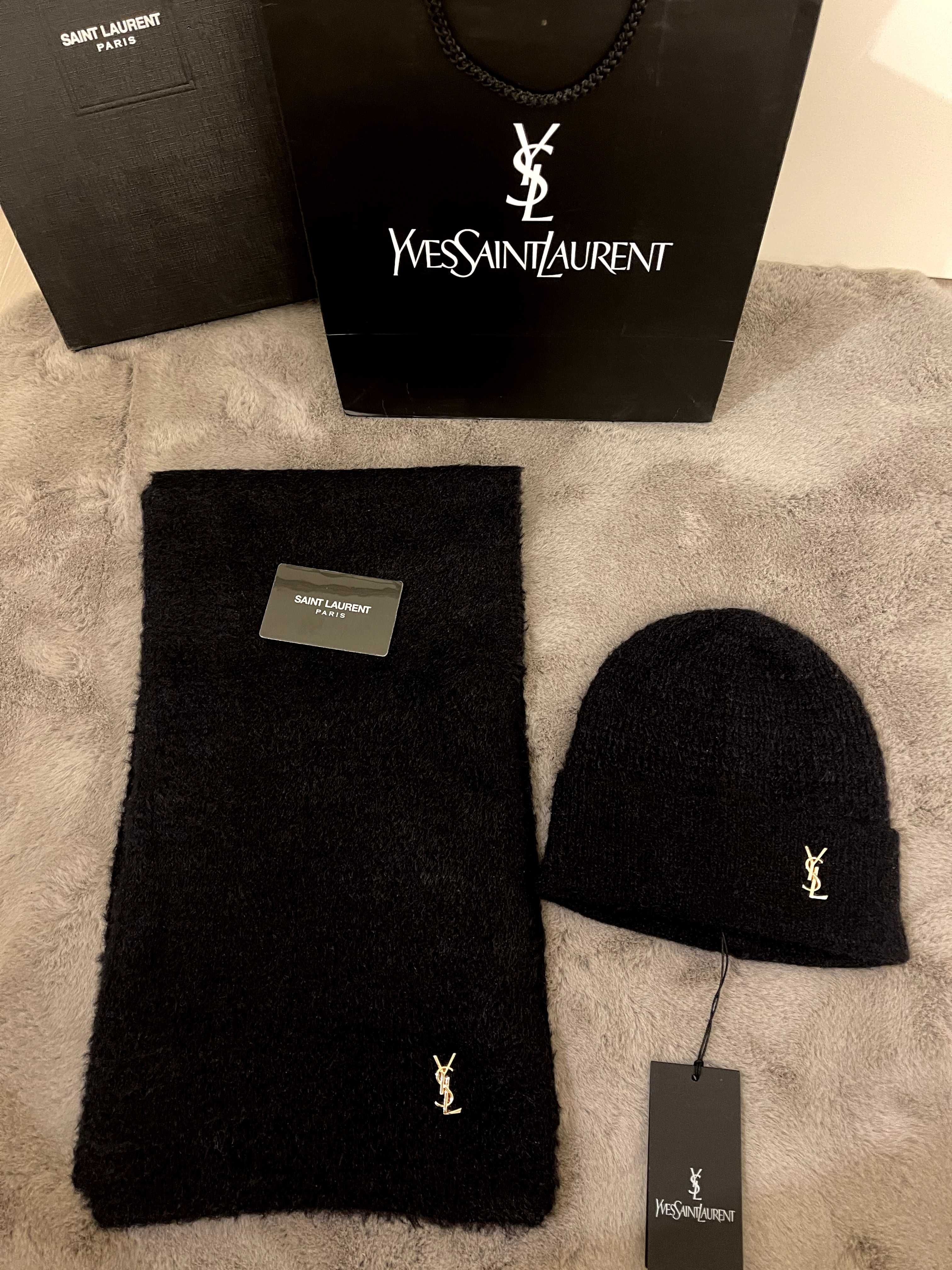 Set eșarfă & căciulă Yves Saint Laurent Paris YSL